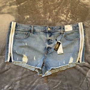 Express Shorts